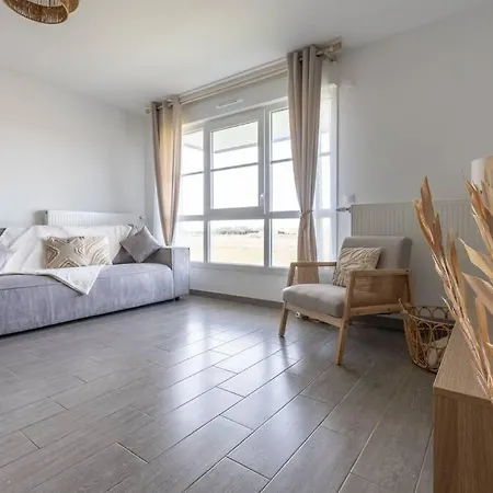 A Paris - Jo 2024 - Haddock 01 Apartmán Chessy (Seine-et-Marne)