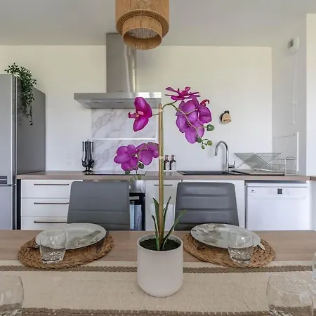 A Paris - Jo 2024 - Haddock 01 Apartment *