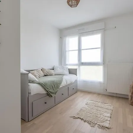 A Paris - Jo 2024 - Haddock 01 Apartment *